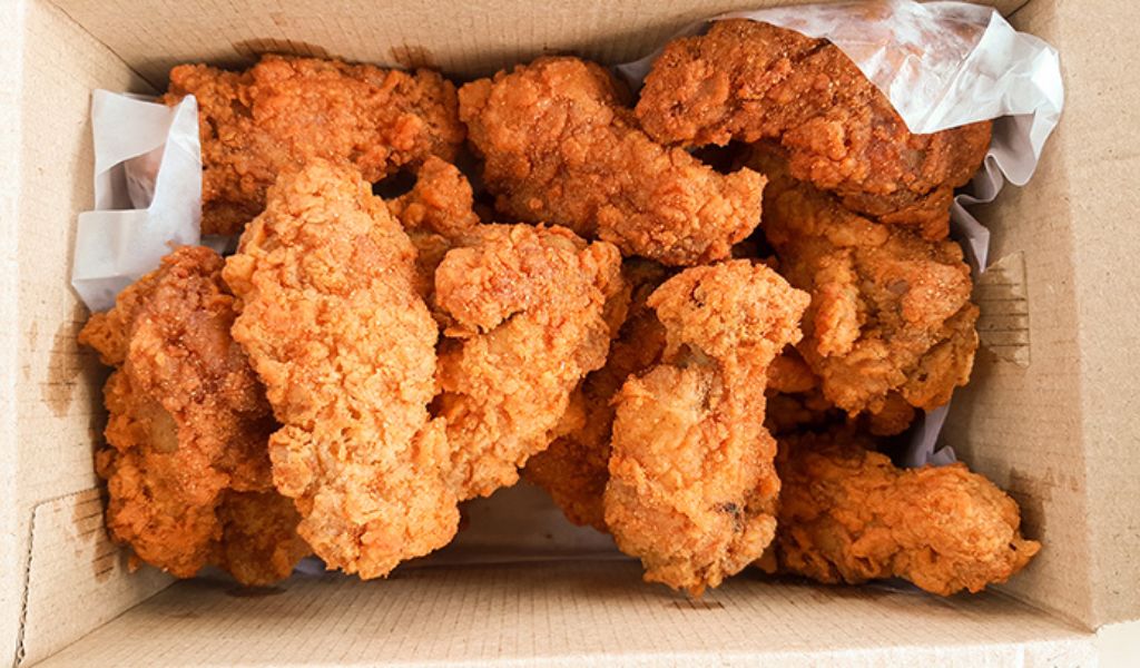 Some of Washington's Best Fried Chicken Is Found at This Amish Buffet
