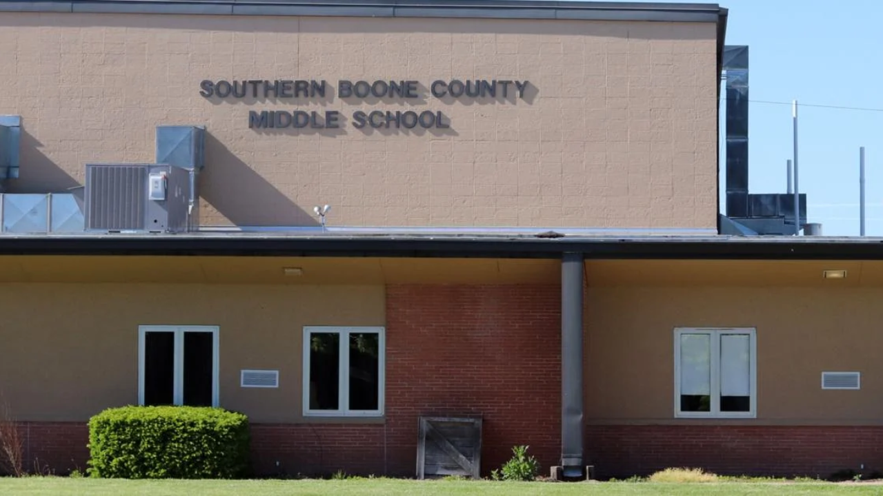 Student Arrested for Threats at Southern Boone Middle School – Classes Canceled After Incident